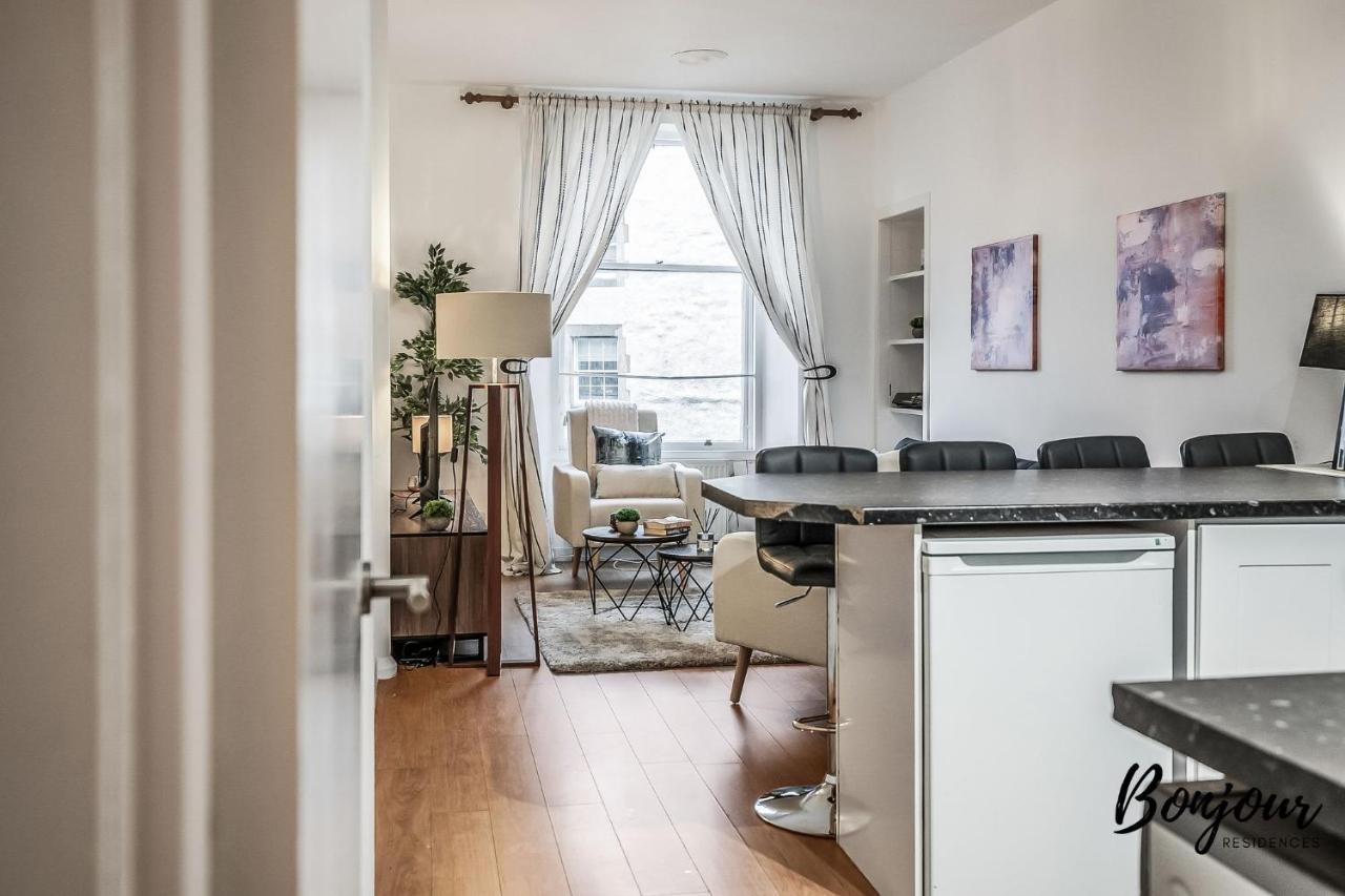 Cosy Grassmarket 2Br-1Ba - Newly Decorated! By Bonjour Residences Единбург Екстер'єр фото
