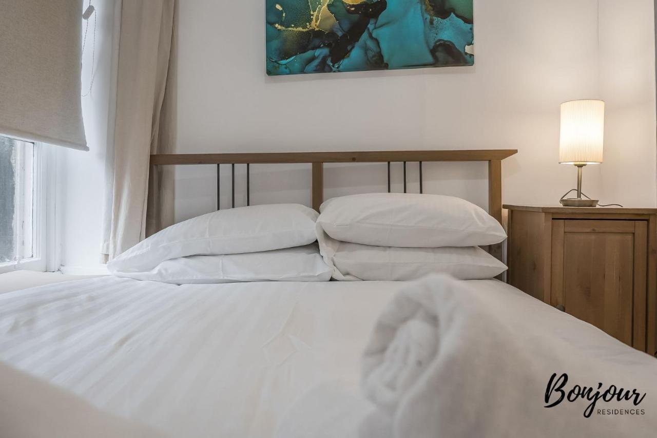 Cosy Grassmarket 2Br-1Ba - Newly Decorated! By Bonjour Residences Единбург Екстер'єр фото